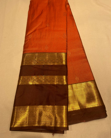 Kanchi silver brocatte