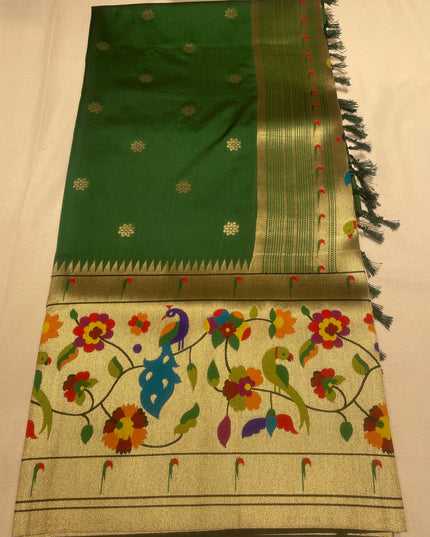 Banaras checks Paithani