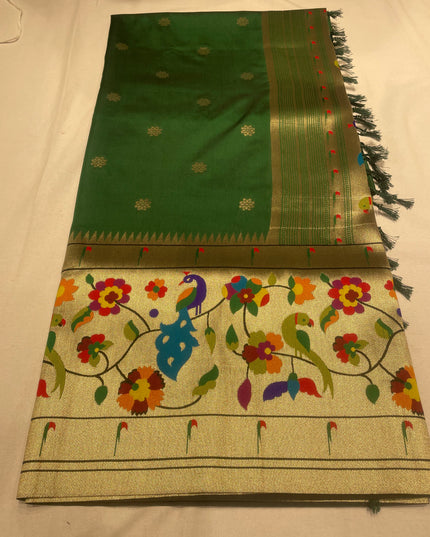 Banaras checks Paithani